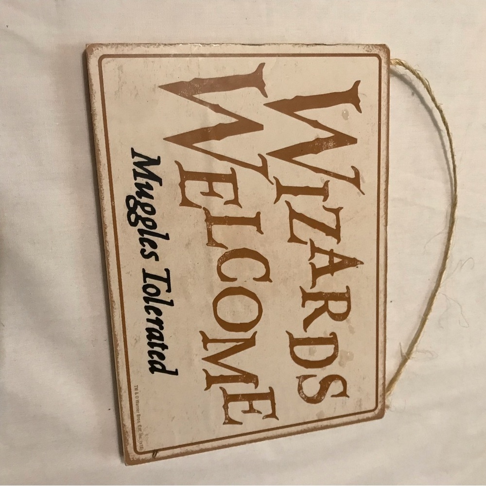 Wizard welcome Harry Potter sign